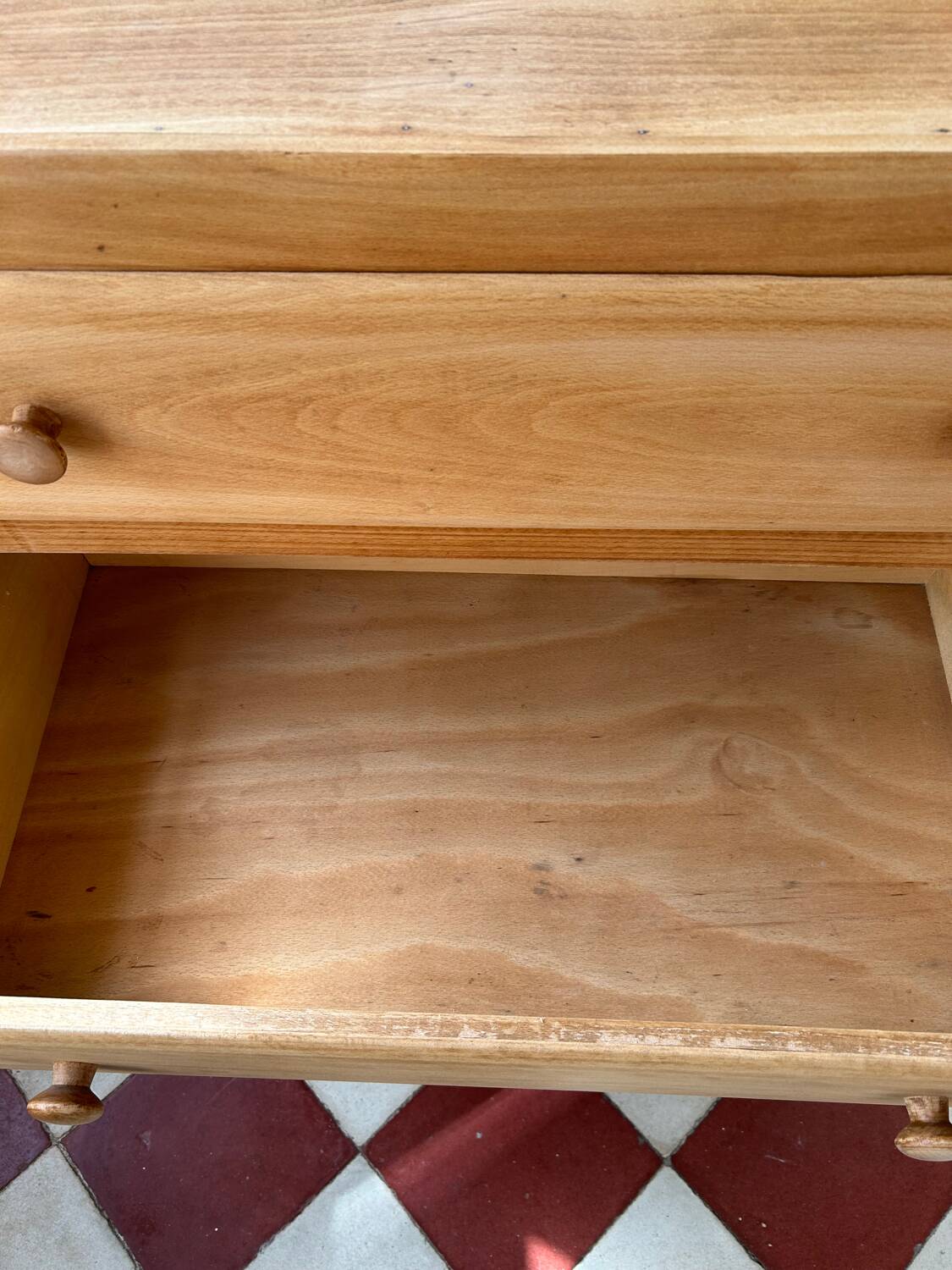 Commode vintage en bois brut