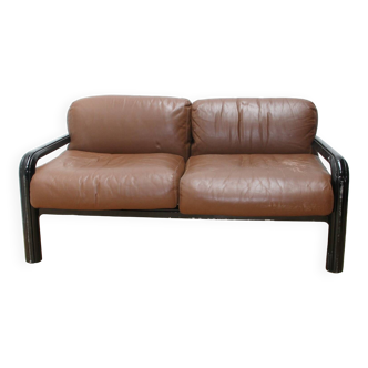 Orsay sofa, Gae Aulenti