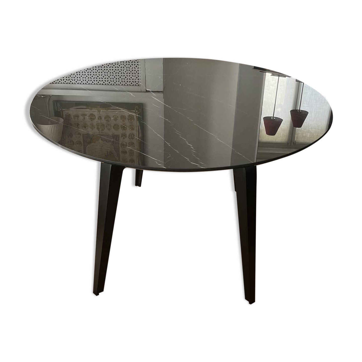 Oval dining table / Odessa by Ligne Roset