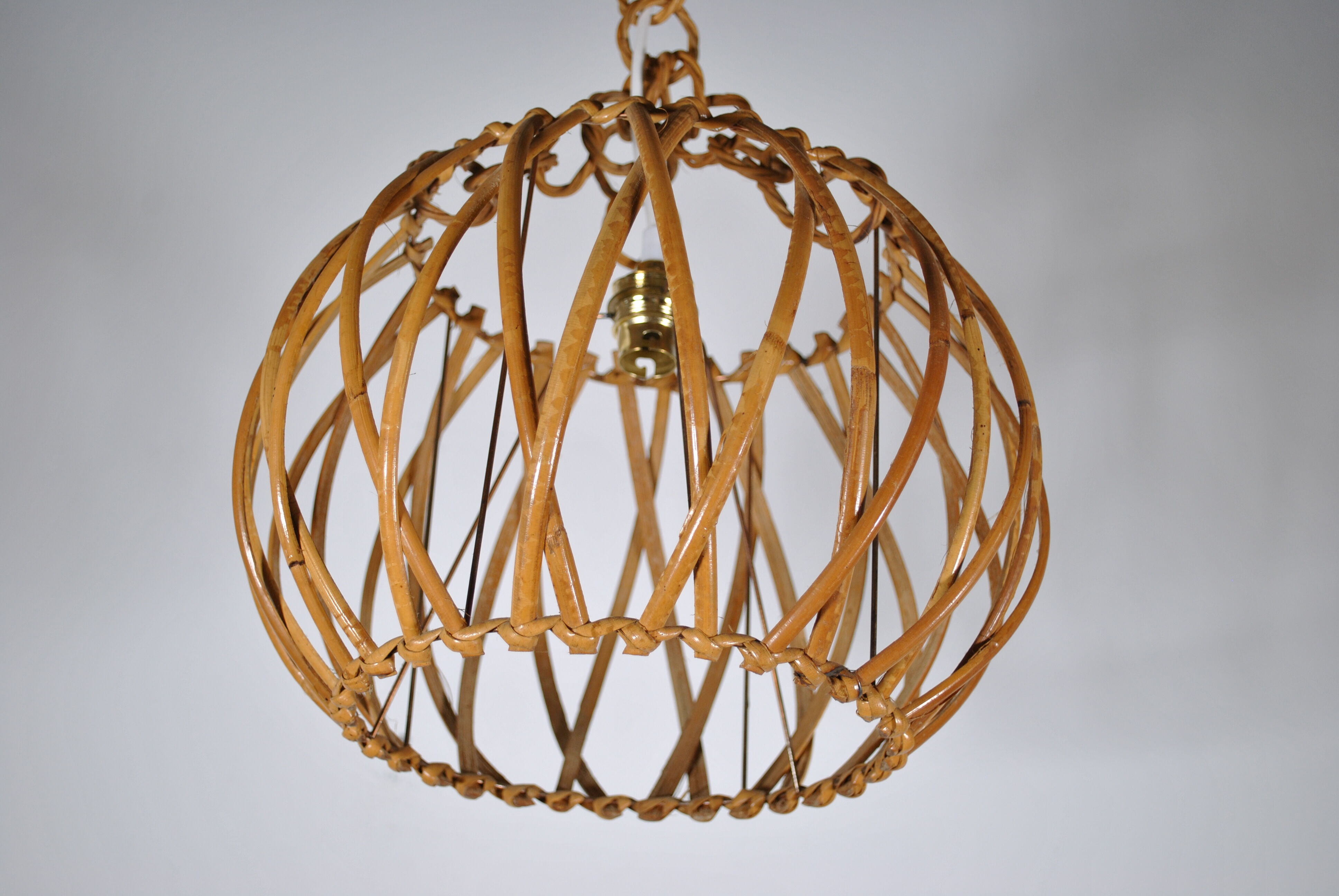 Rattan suspension 1970