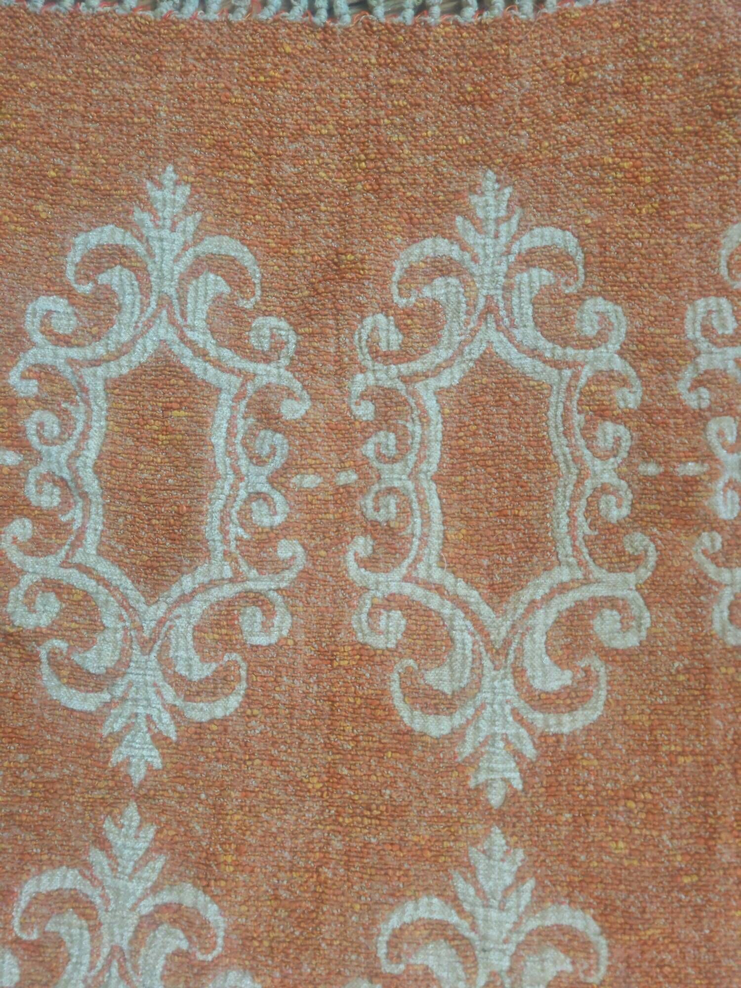 Large vintage orange and white rug in 70s/Baroque style (170x95)