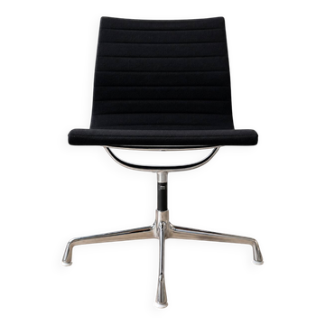 Chaise pivotante Vitra EA 108 – Charles & Ray Eames – Hopsak noir