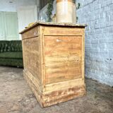 Old small wooden counter