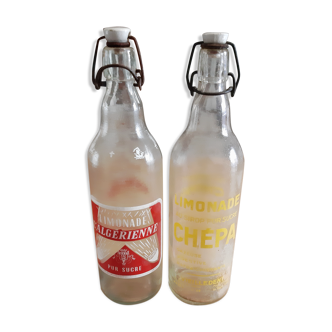 2 bouteilles de limonade vintage des années 50 en verre