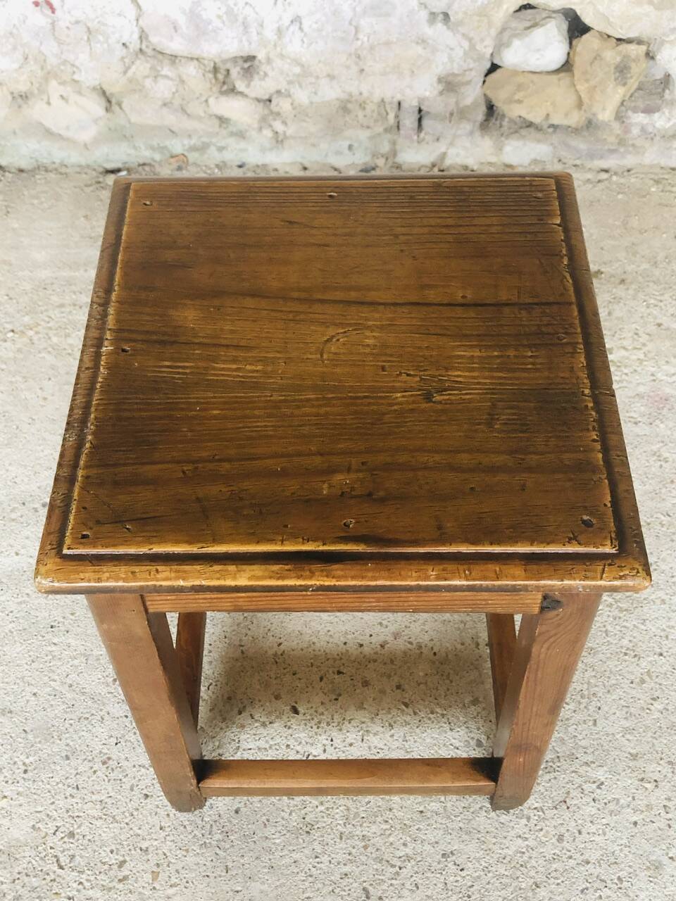 Tabouret vintage de ferme en châtaignier Circa 50