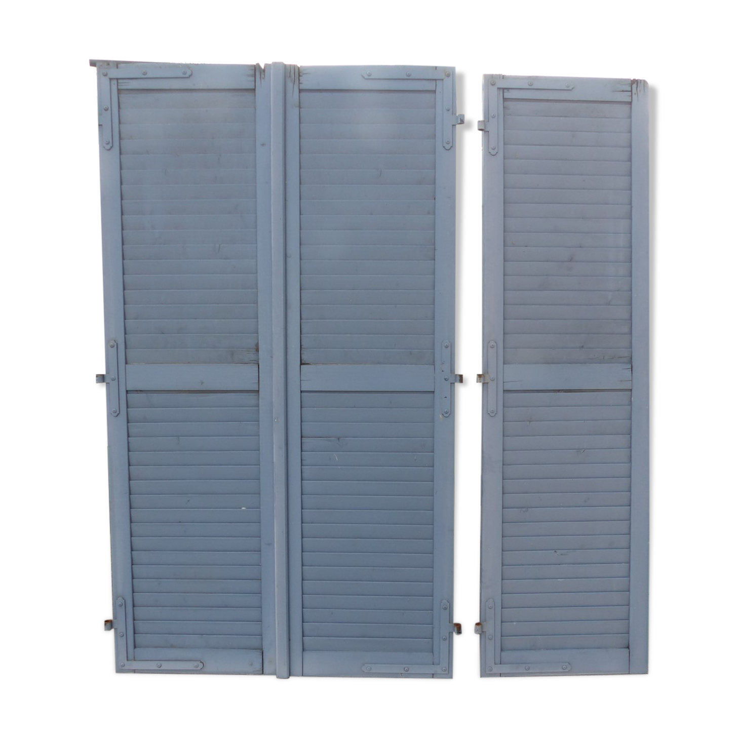 Lot of 3 shutters full of wood