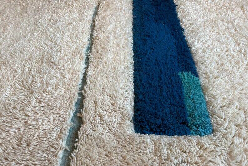 Tapis Beni Ouarain Crème et bleu