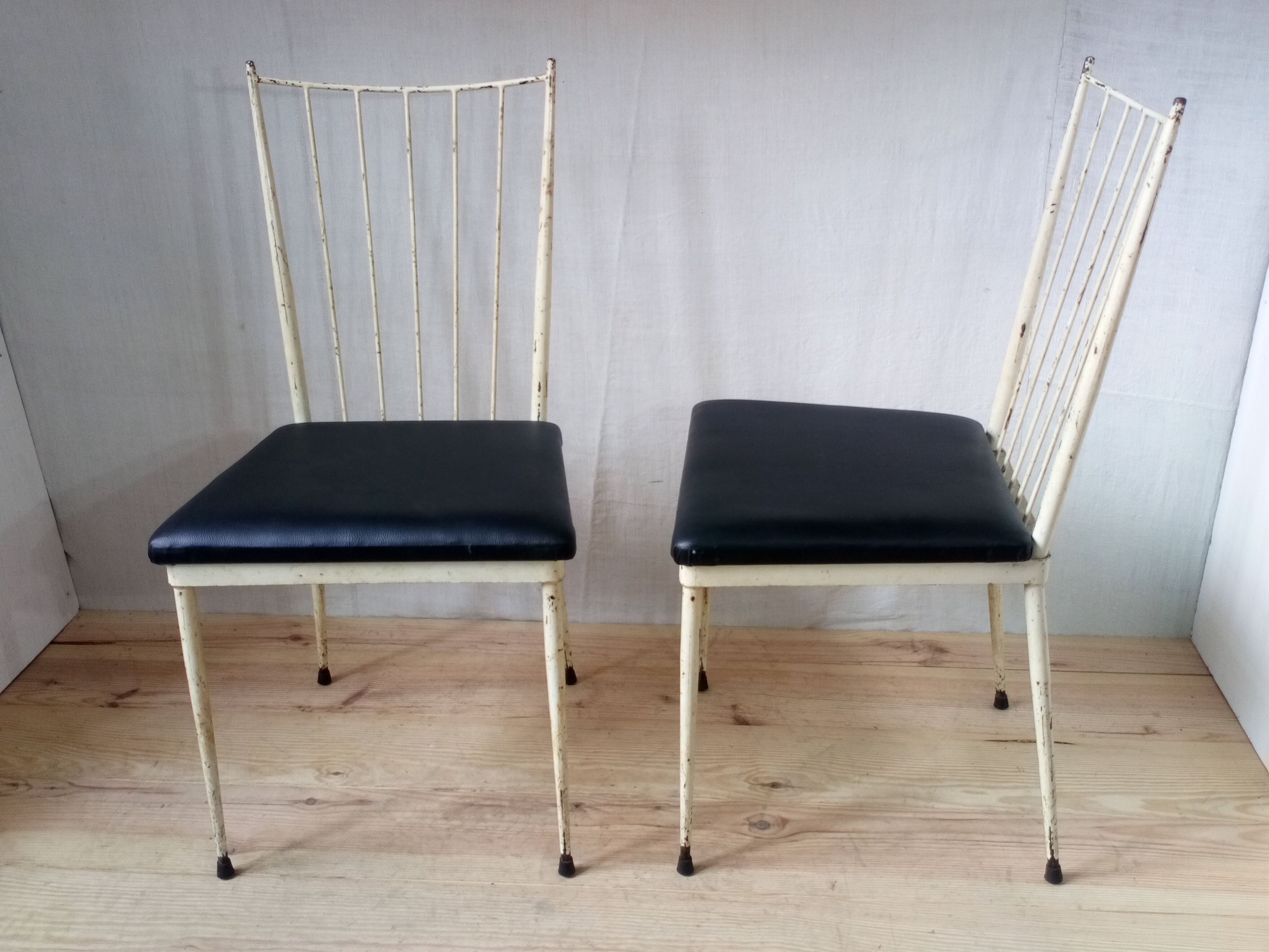 Pair of chairs of Colette Gueden 1950