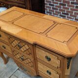 Transitional style chest of drawers