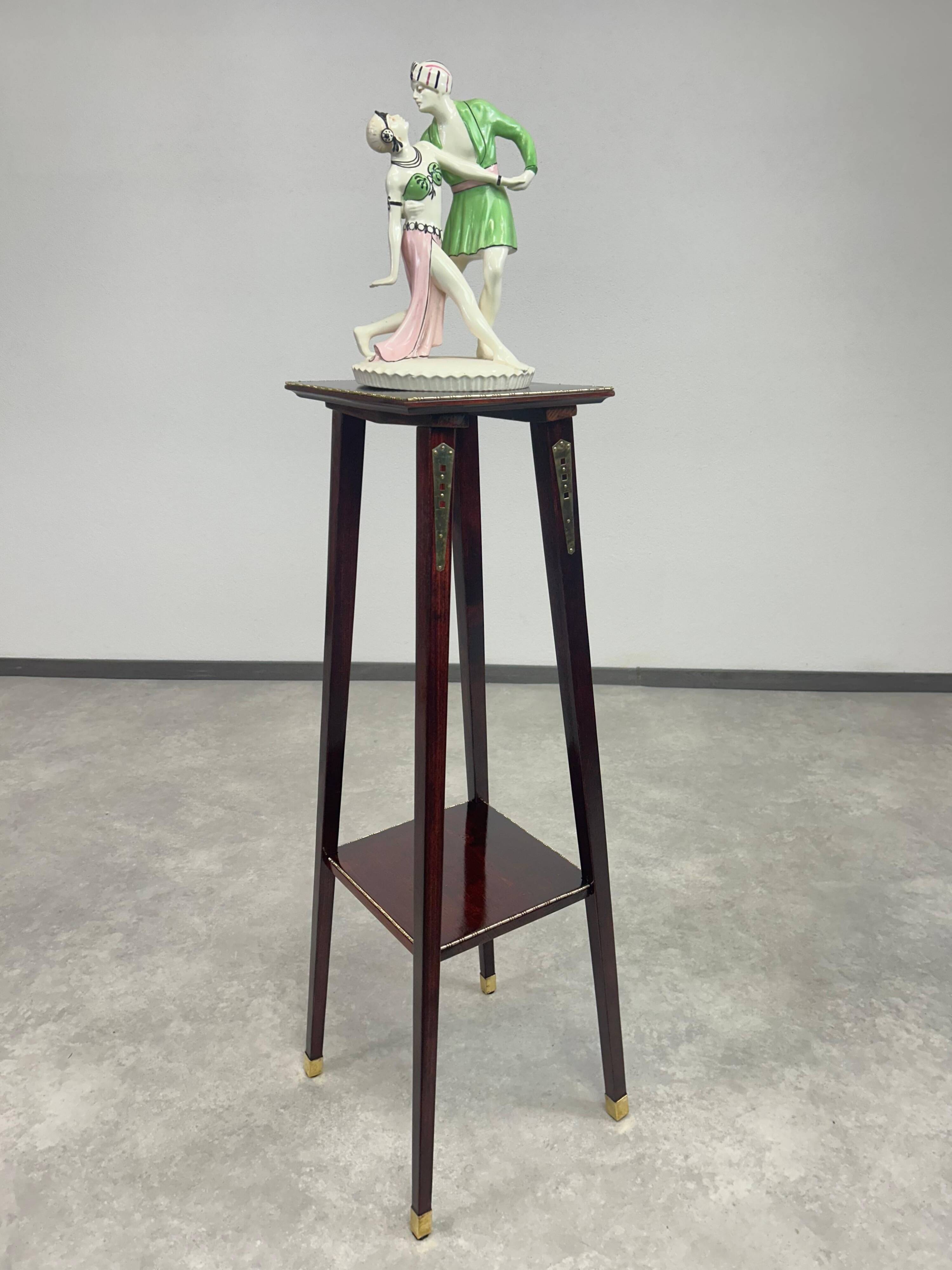 Vienna Secession plant support