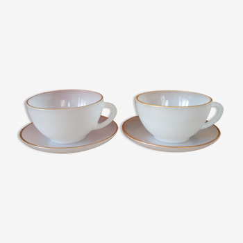 Duo of vintage Arcopal cups