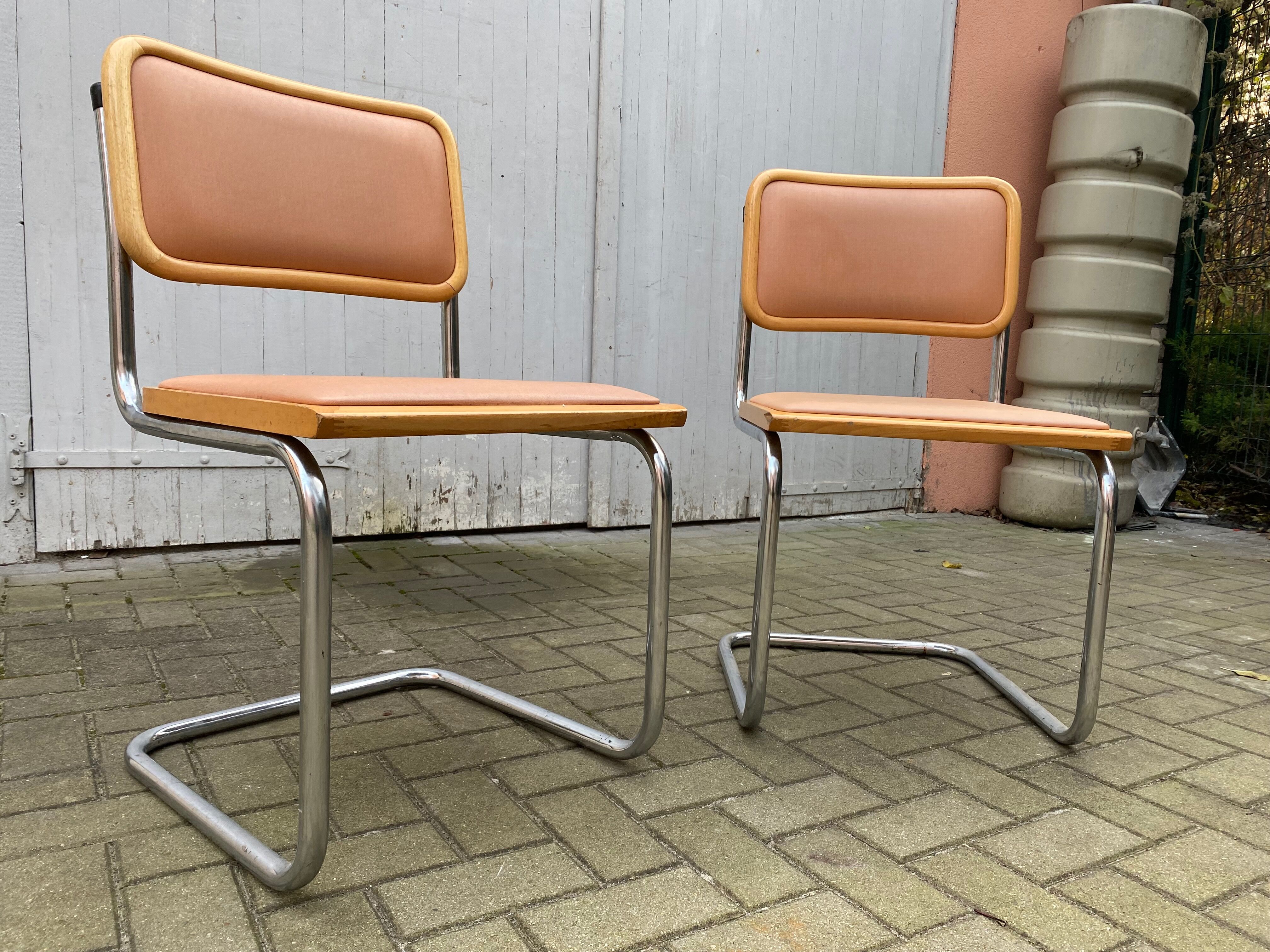 Pair of chairs by Marcel Breuer Cesca B32 skaï 1960