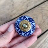 Genuine stoneware door knobs