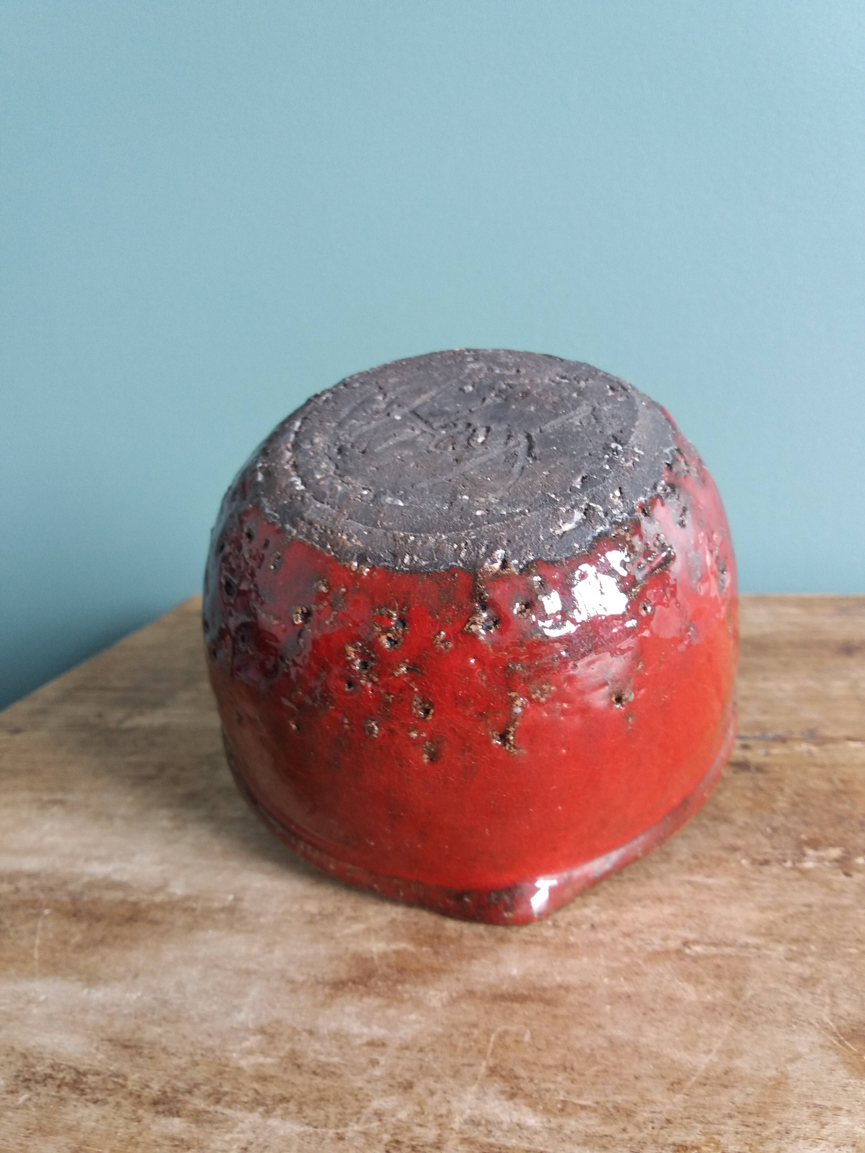 Ceramic signed Hofmann Gérard, Vallauris, manganese red