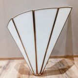 Fan-shaped wall lamp