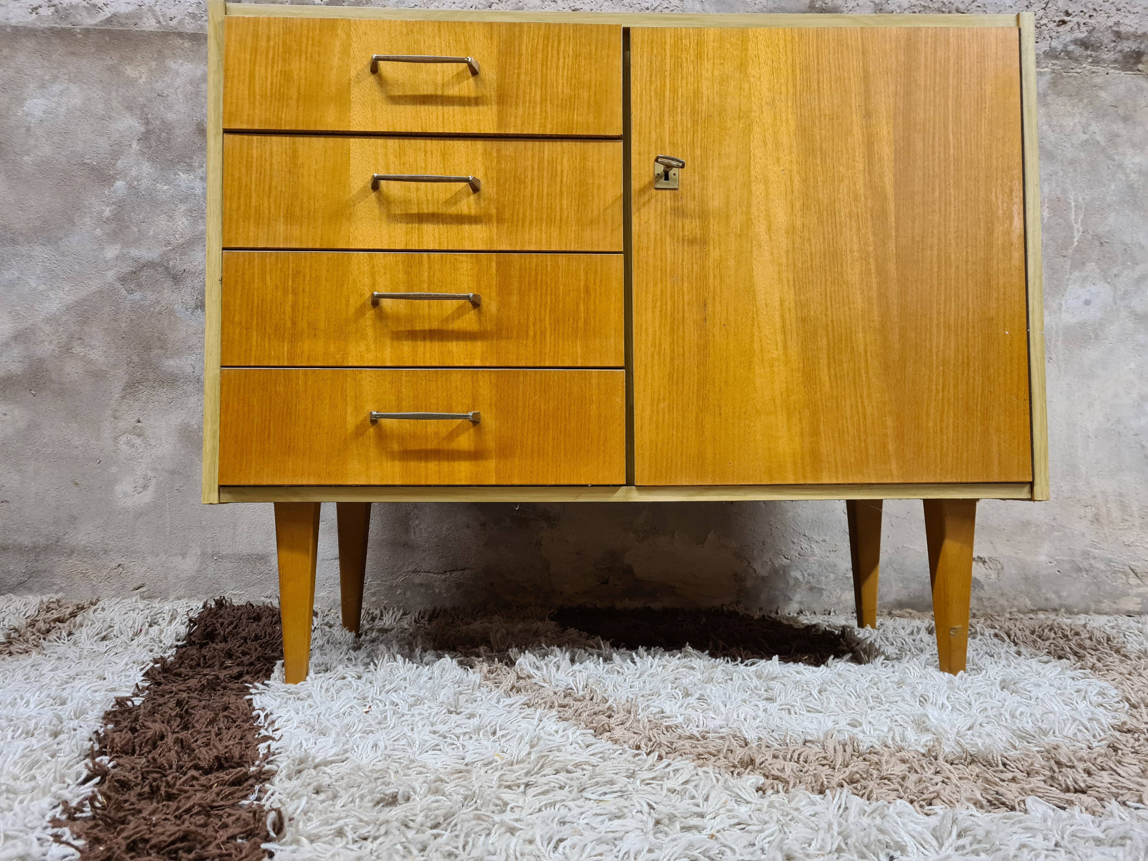 Scandinavian chess of drawer