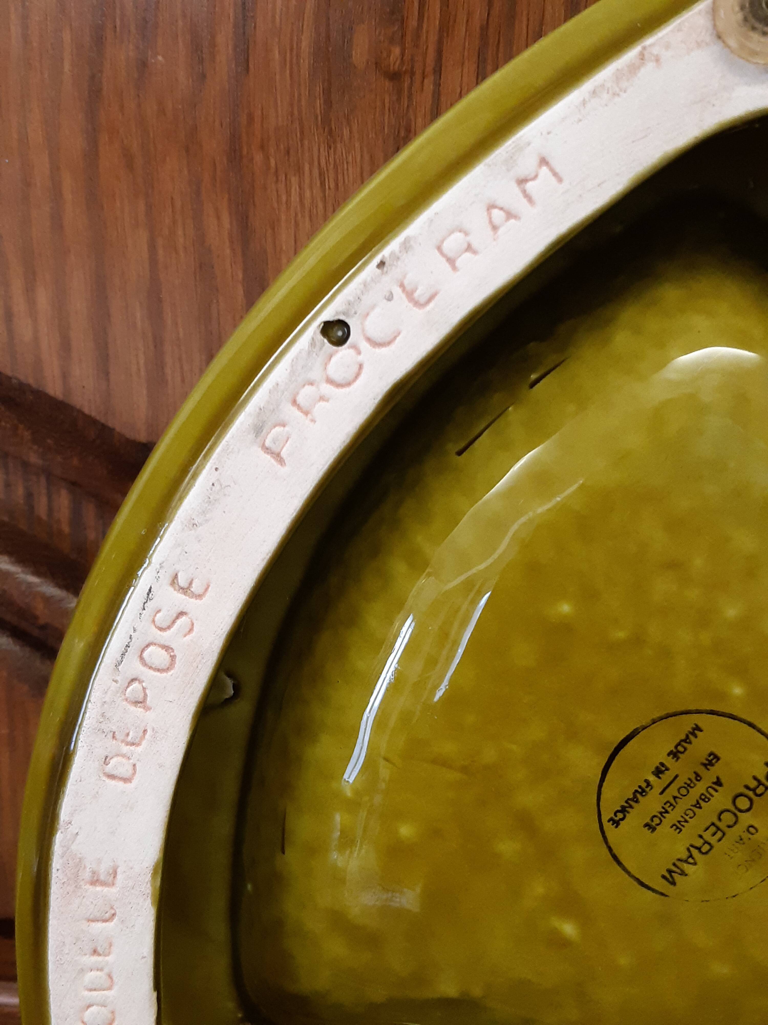 Ashtray coat of arms moet and chandon in ceramic, proceram aubagne france, signed