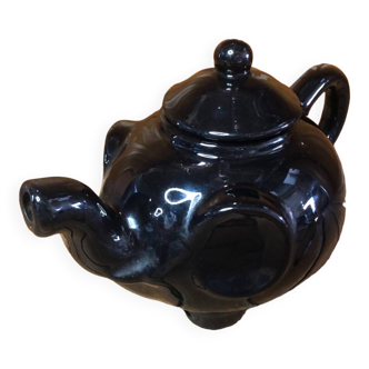 Old vintage black ceramic elephant shaped teapot #a474