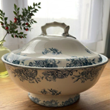 Ceramic compotier floral motif