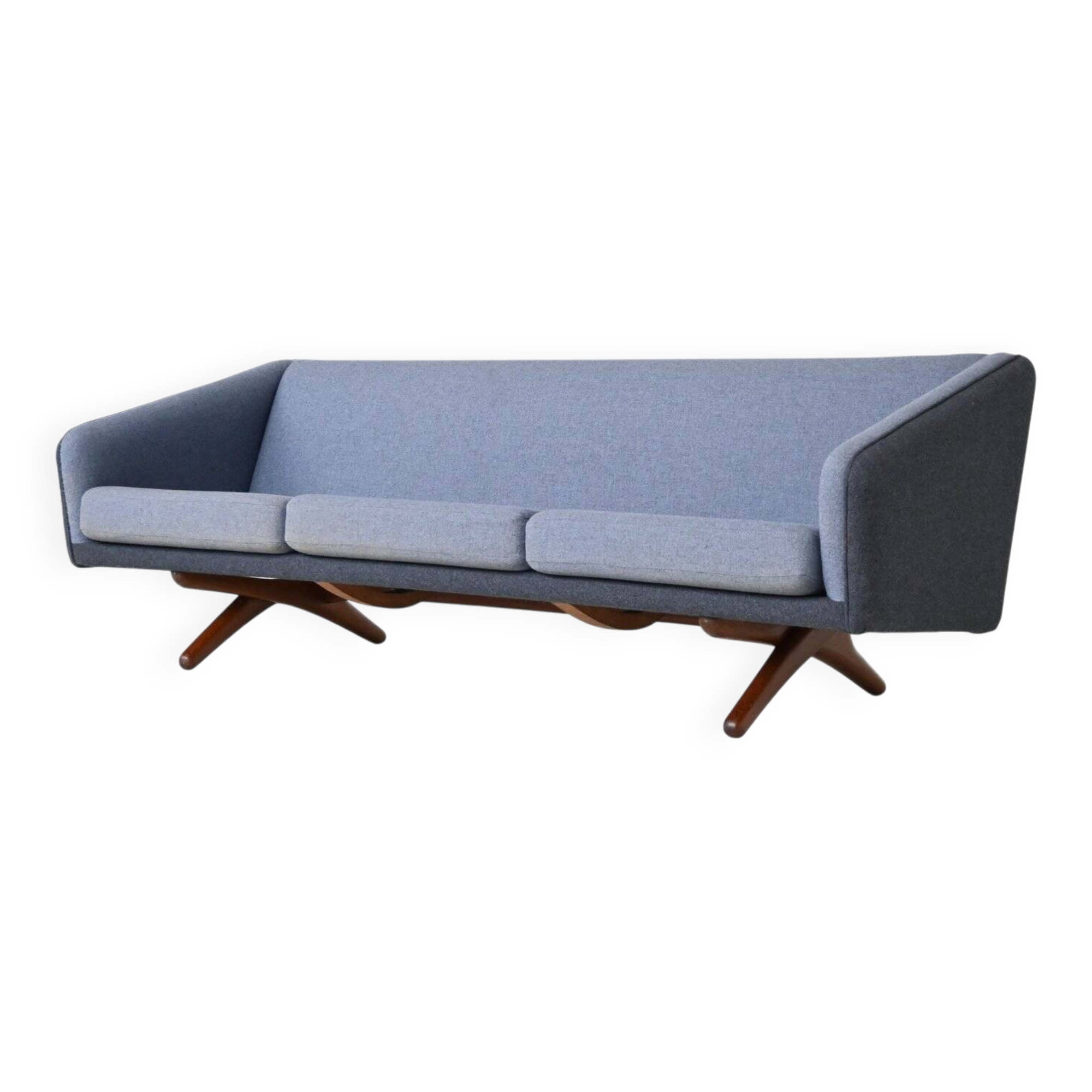 Canapé trois places Illum Wikkelso modèle ML-90 Laursen Danemark 1960