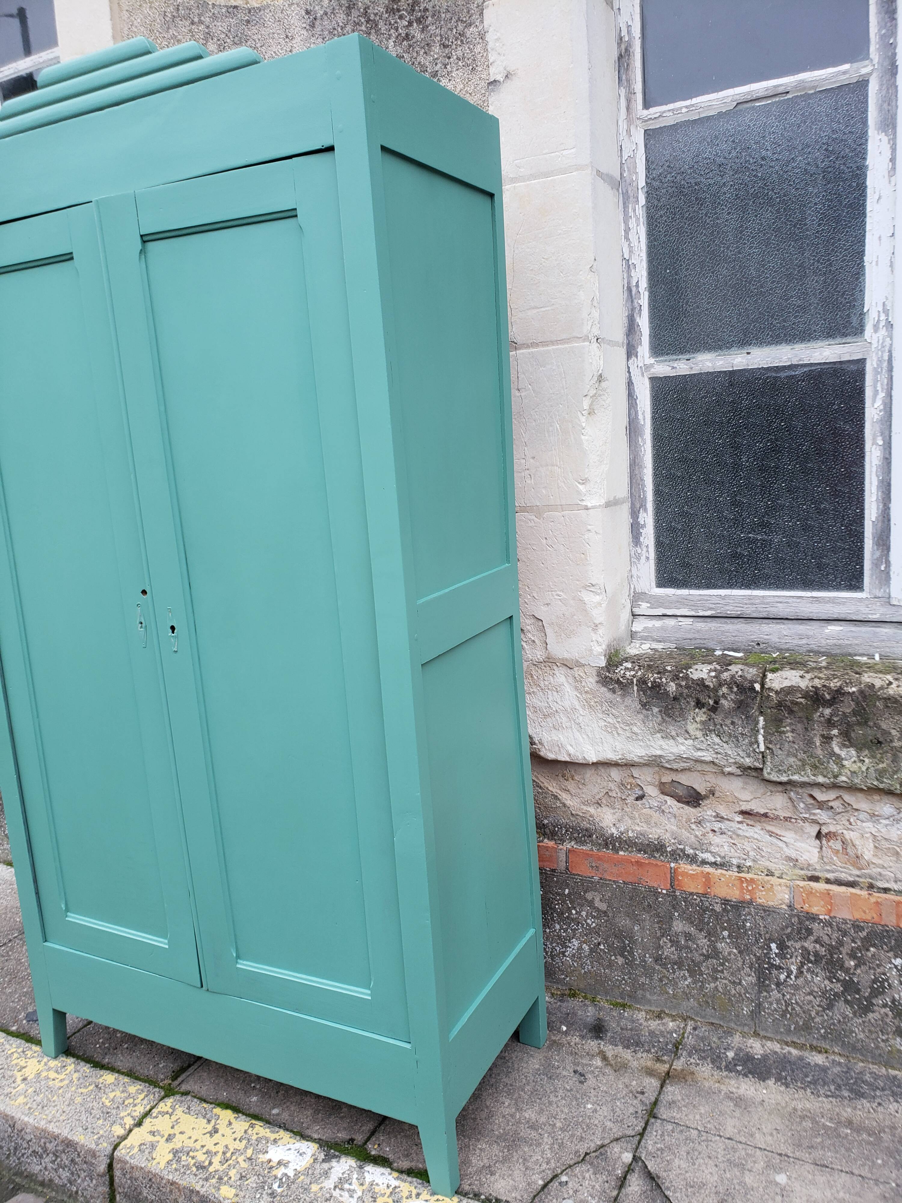 Parisian wardrobe patina green "favourites"