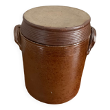 Pot en grès ancien