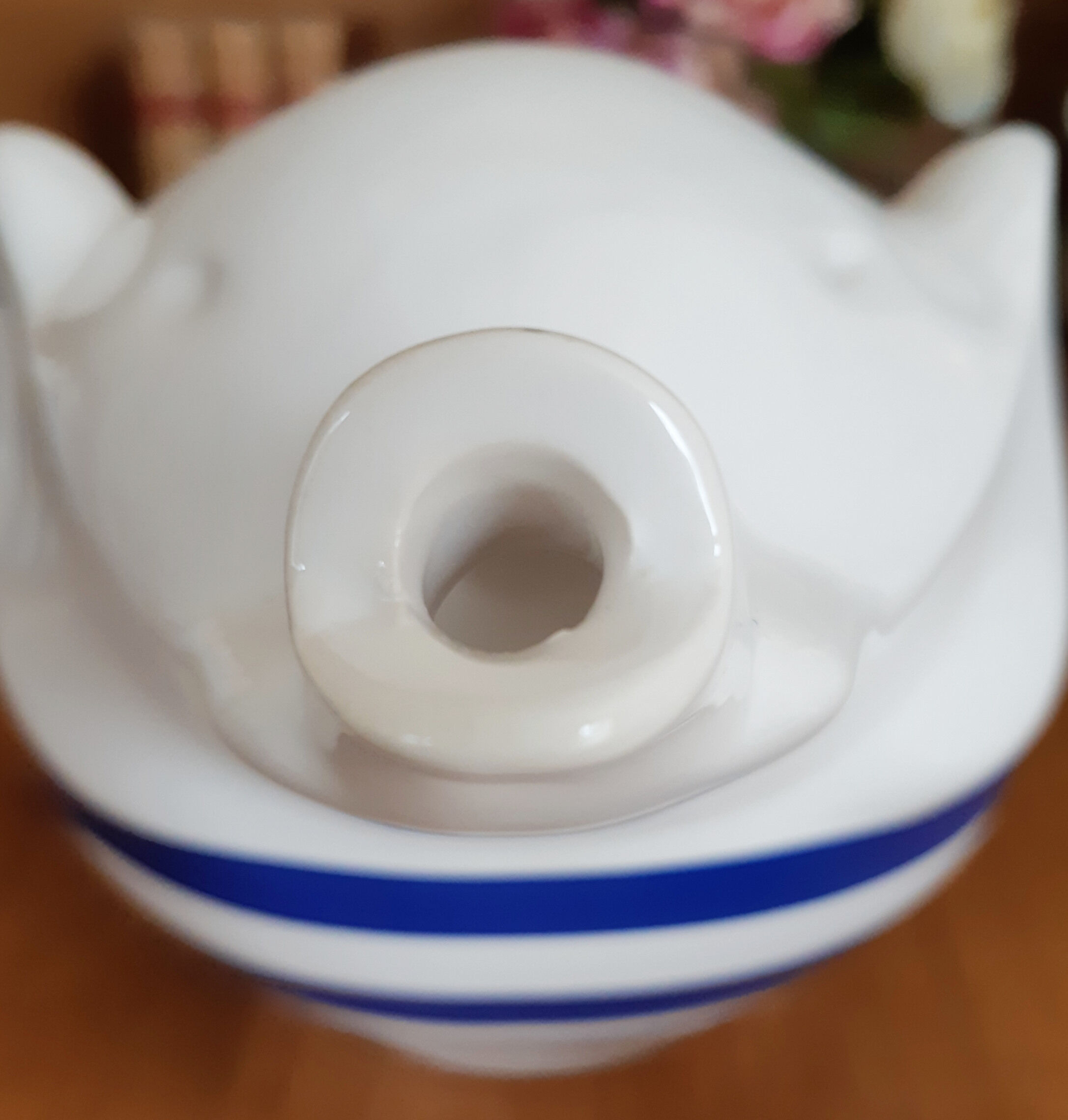 Teapot Elephant collection, striped marine year 81