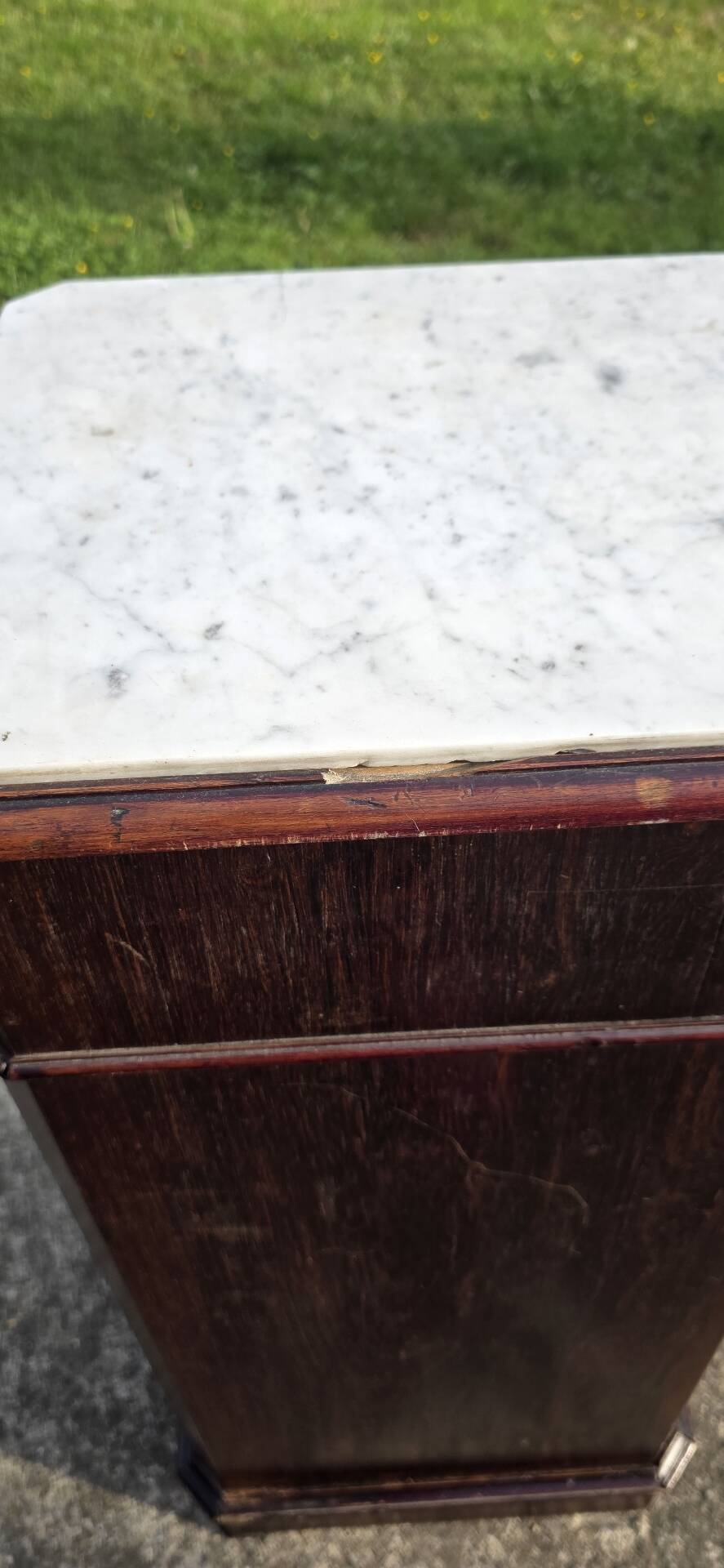 Chest of drawers or bedside table