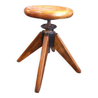 Workshop stool