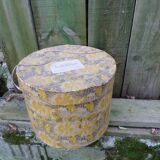 Old hat box from stores "La Chatelaine" Nantes