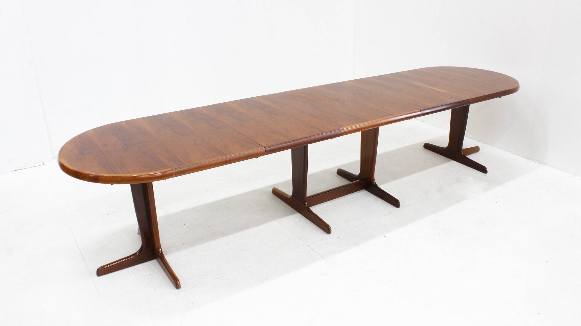 Vintage large oval extendable dining table 1960s XL