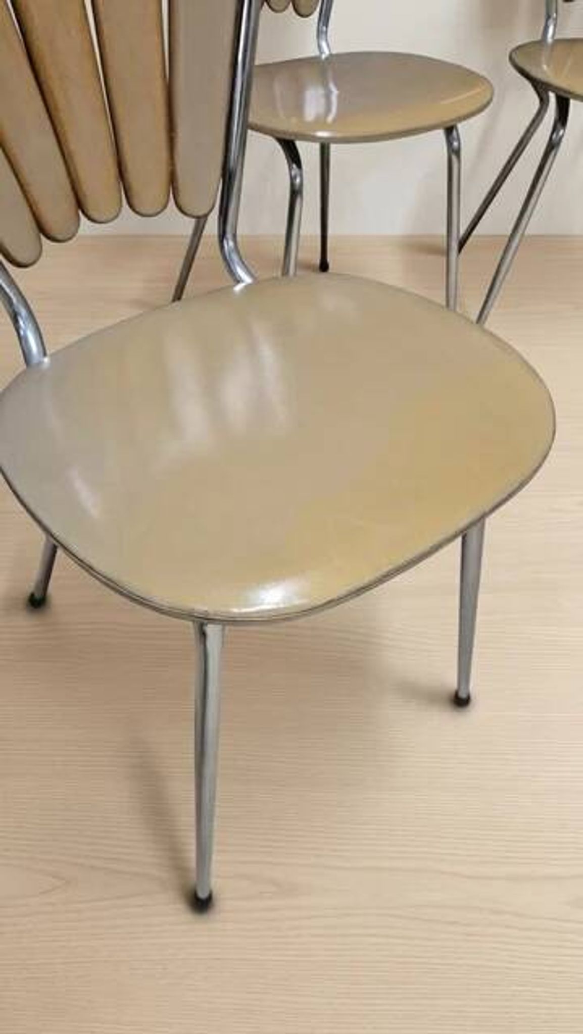Set of 6 vintage fan-back dining chairs with beige leatherette upholstery