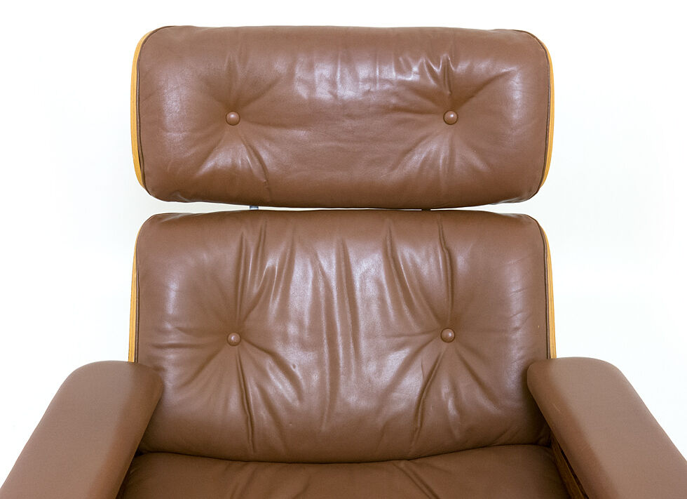 Lounge chair and ottoman leather and bentwood 60/70