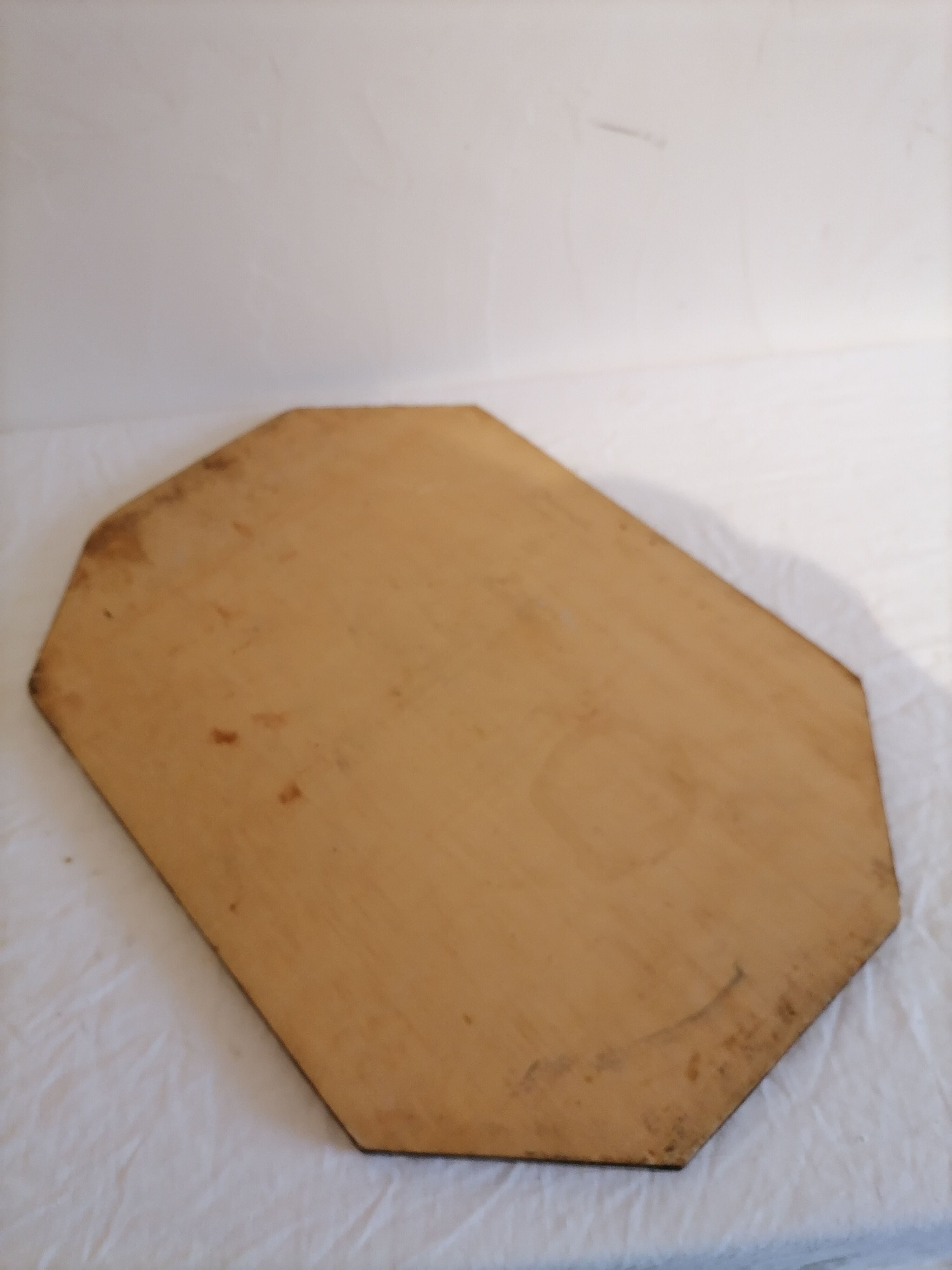 Old oriental plateau in marquetry.