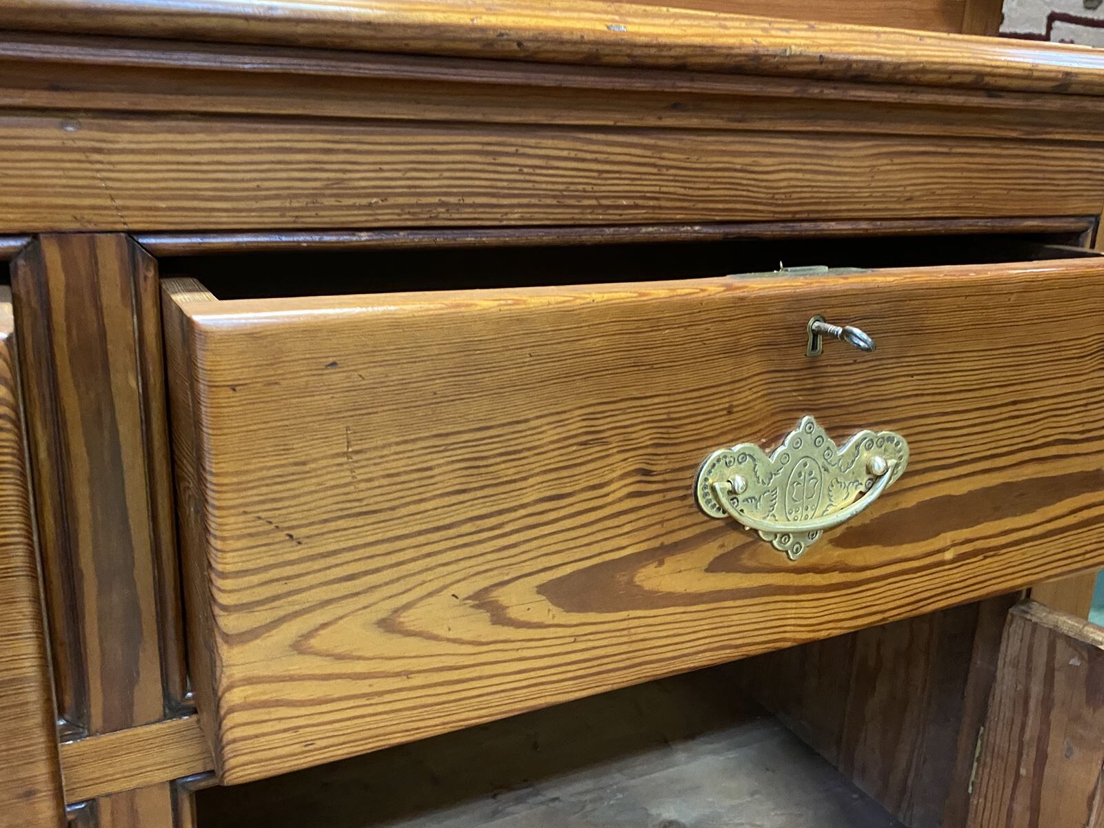 Buffet 2 English body early 20th in pitch pine