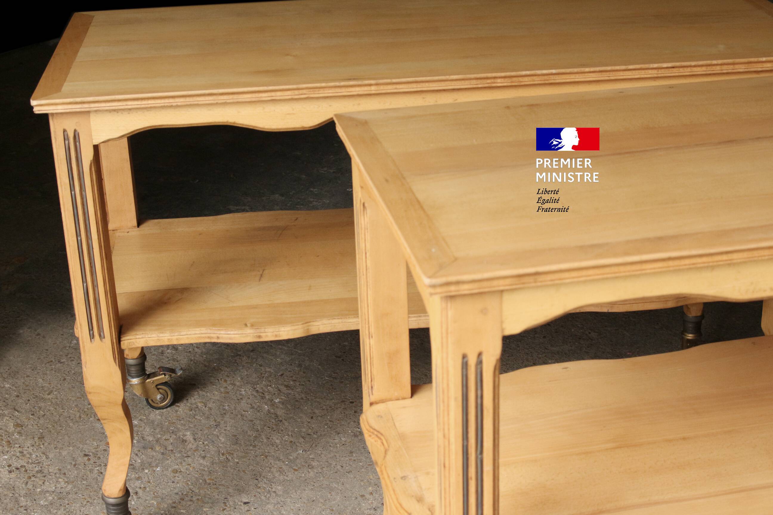 Large serving trolley in blond wood from... matignon! (2/2)