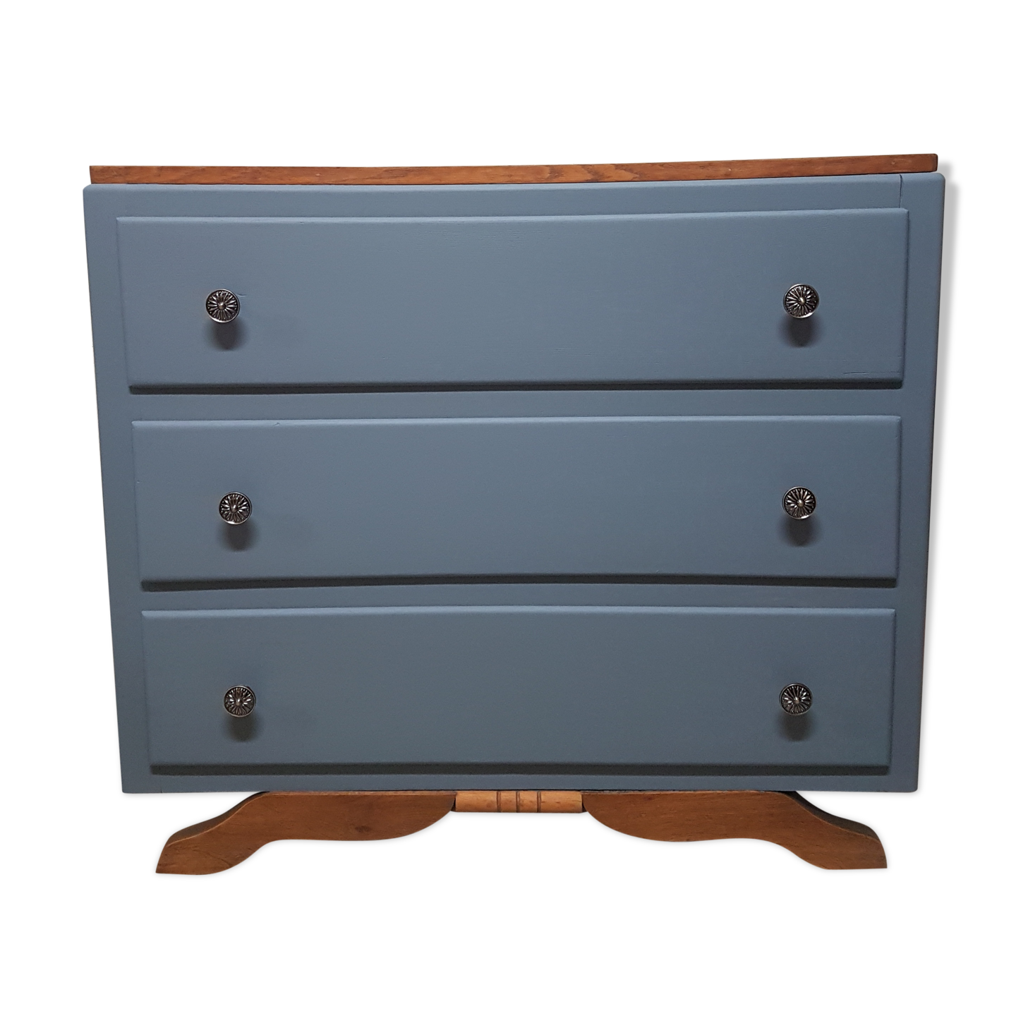 Dresser vintage mustache