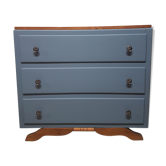 Dresser vintage mustache