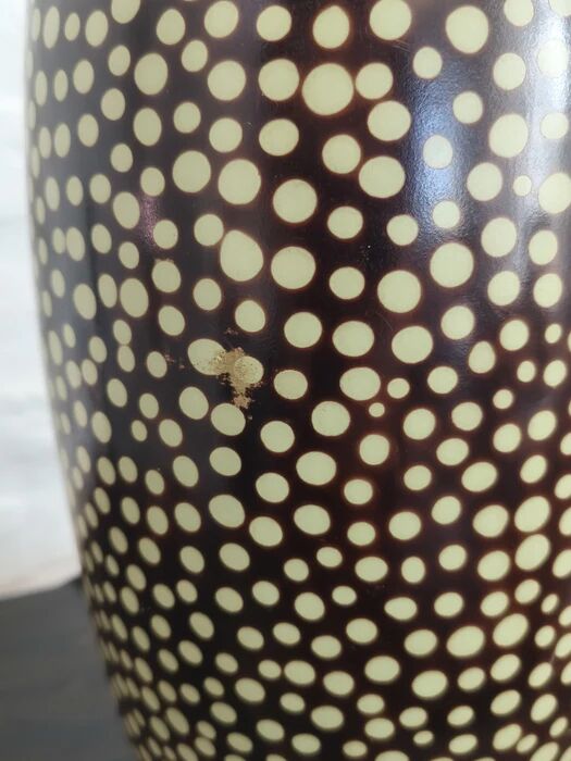 Chulucanas handcrafted ceramic table lamp, Peru, dated 2005