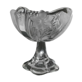 Art Nouveau hard foot cut in engraved crystal