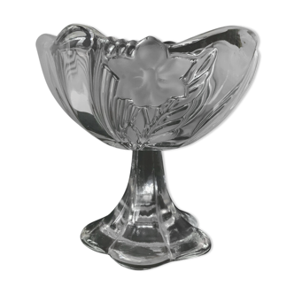 Coupe dur pied art nouveau en cristal gravé