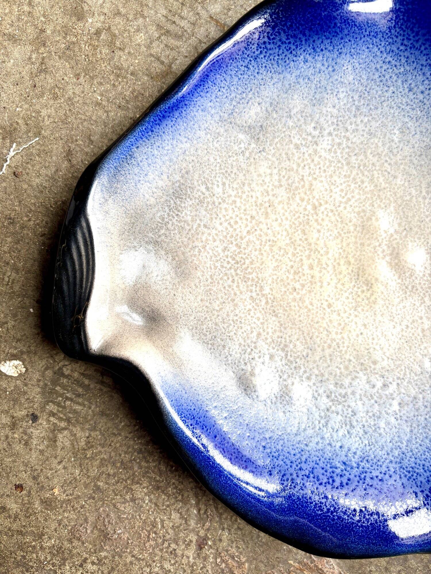 Flat plate in glazed ceramic by Poterie Pol Chambost