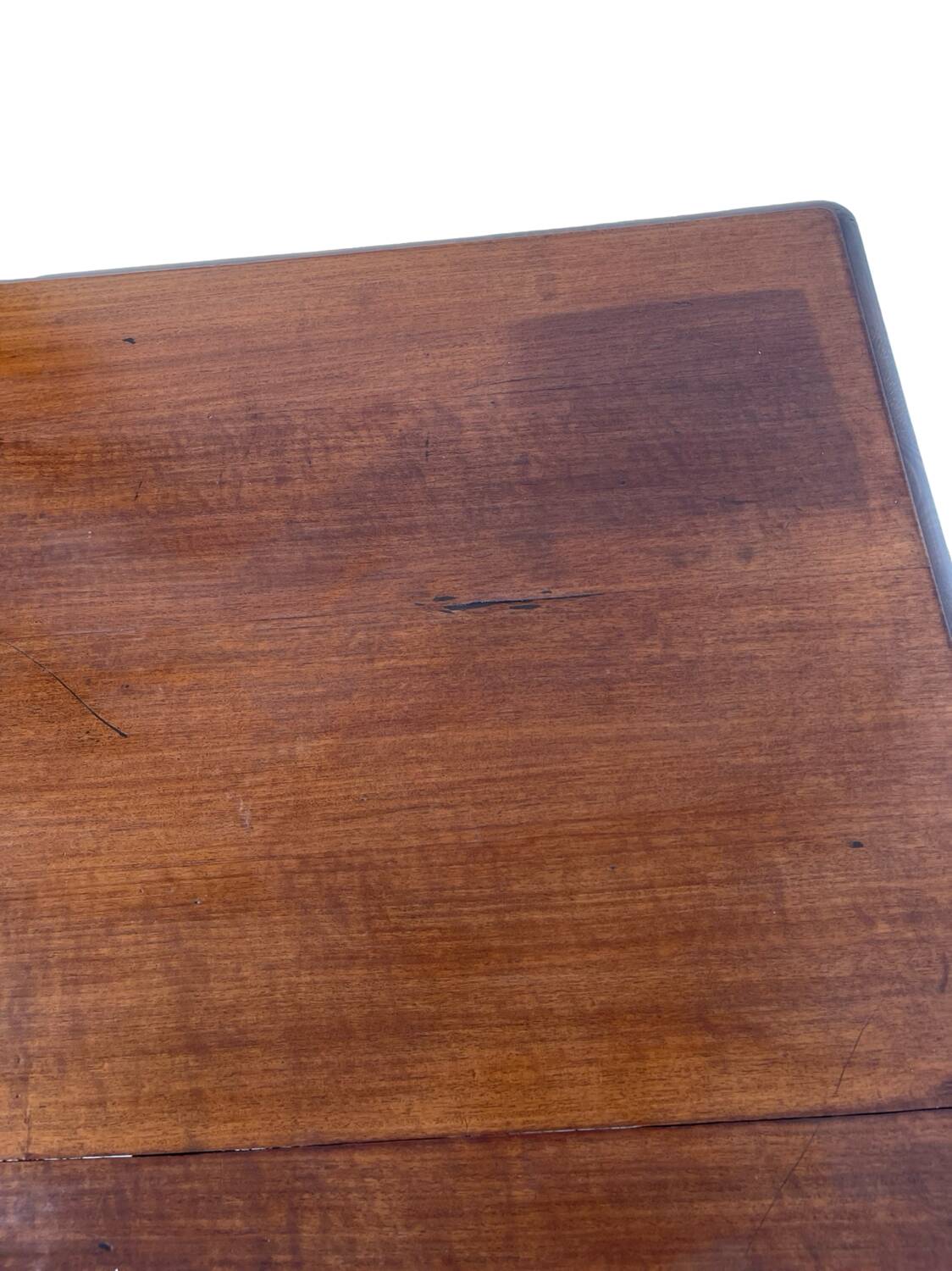 Table à manger classique art déco