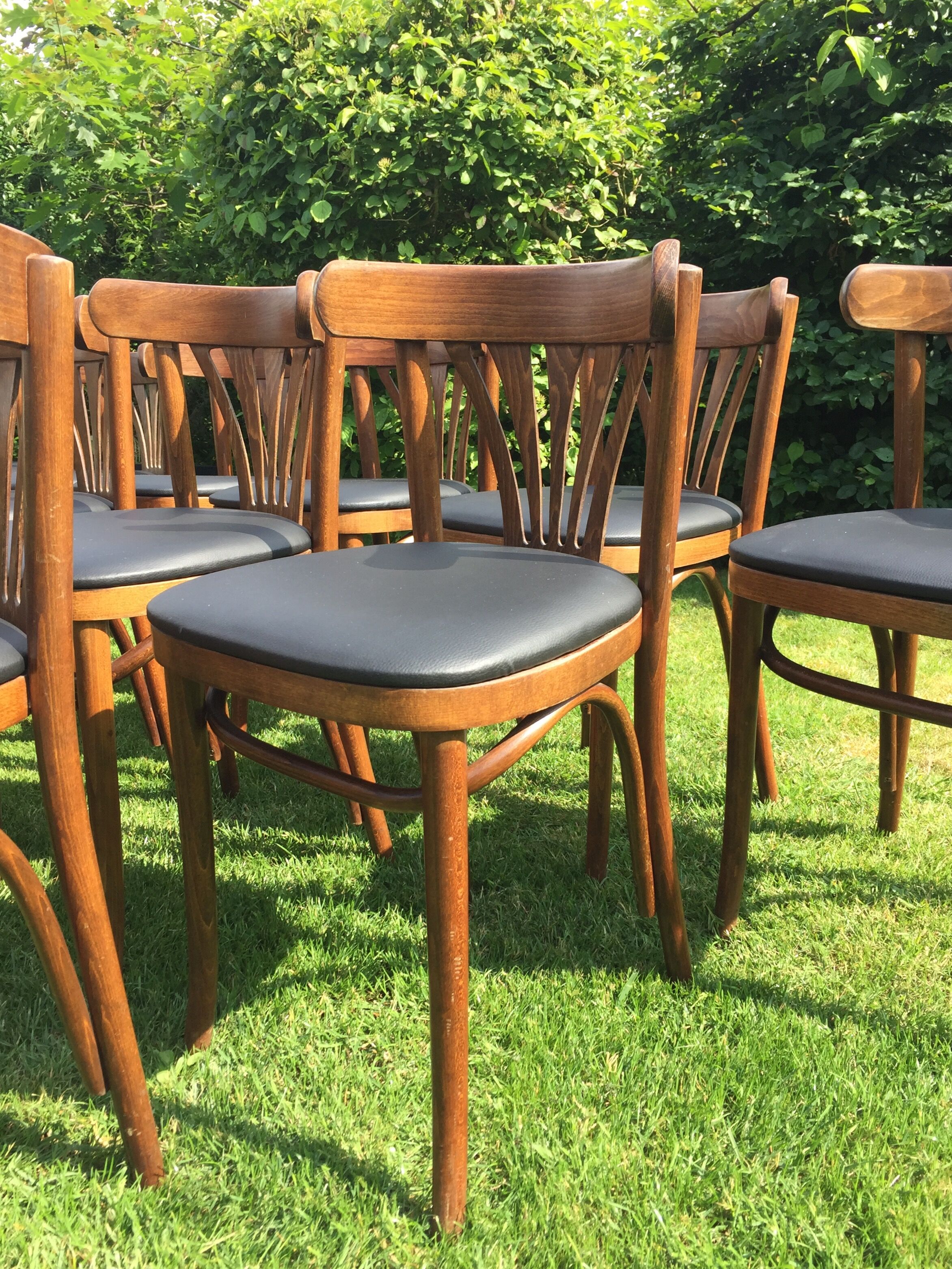 Lot of 16 chairs bistro