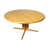 Moller dining table