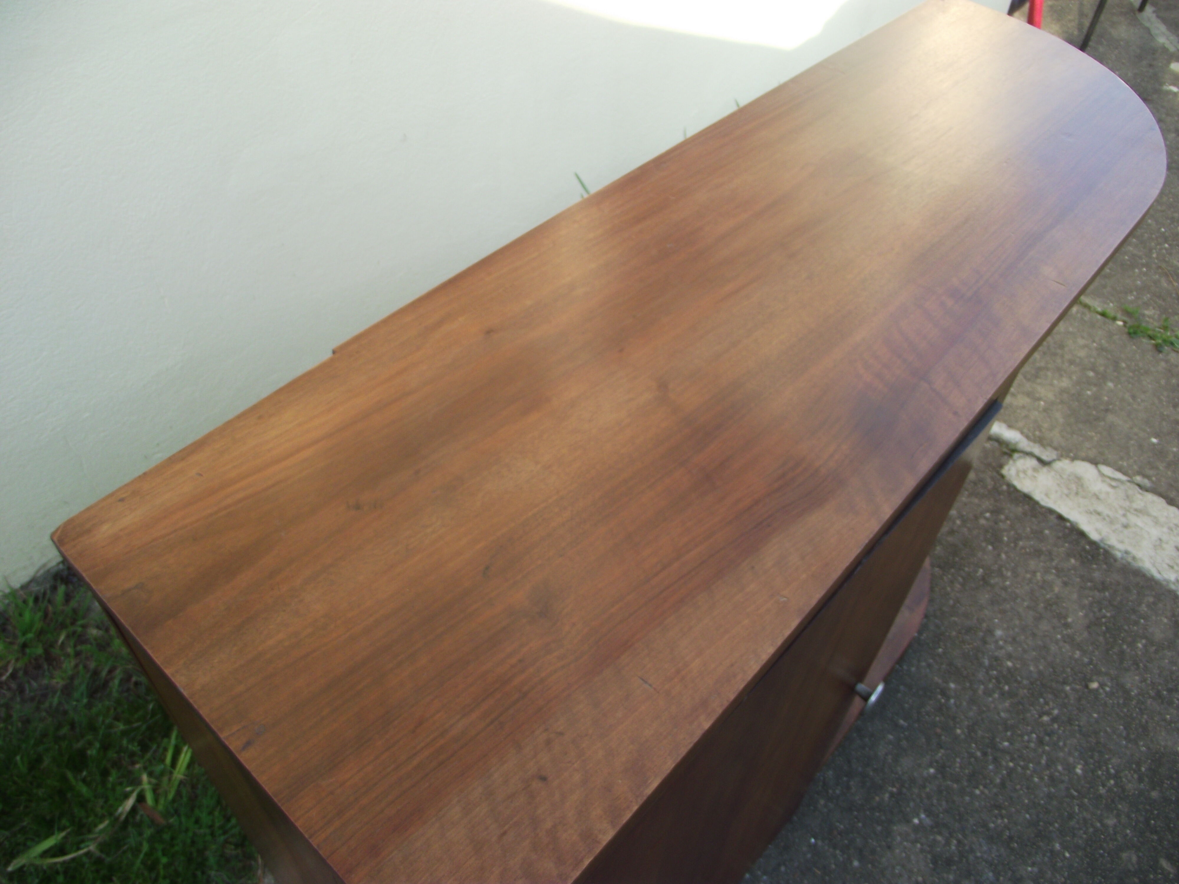 Art deco entrance console