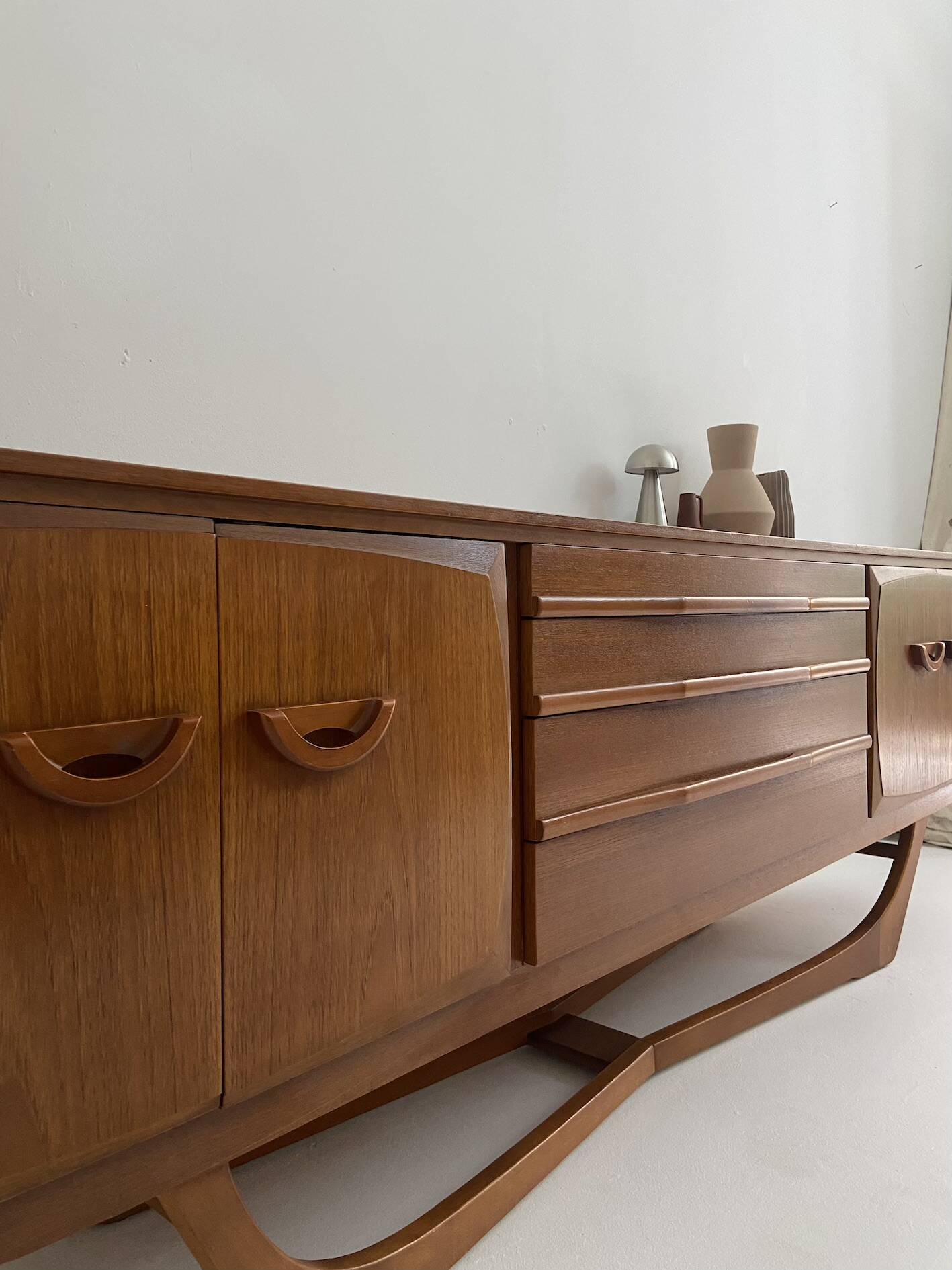 large enfilade by beautility