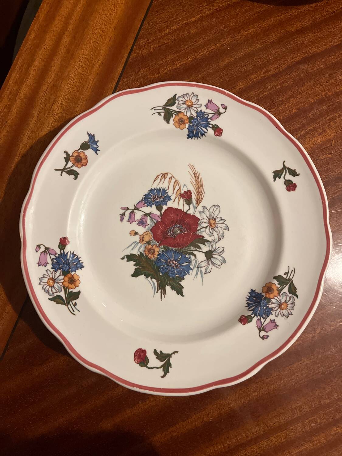 Sarreguemines dinnerware set