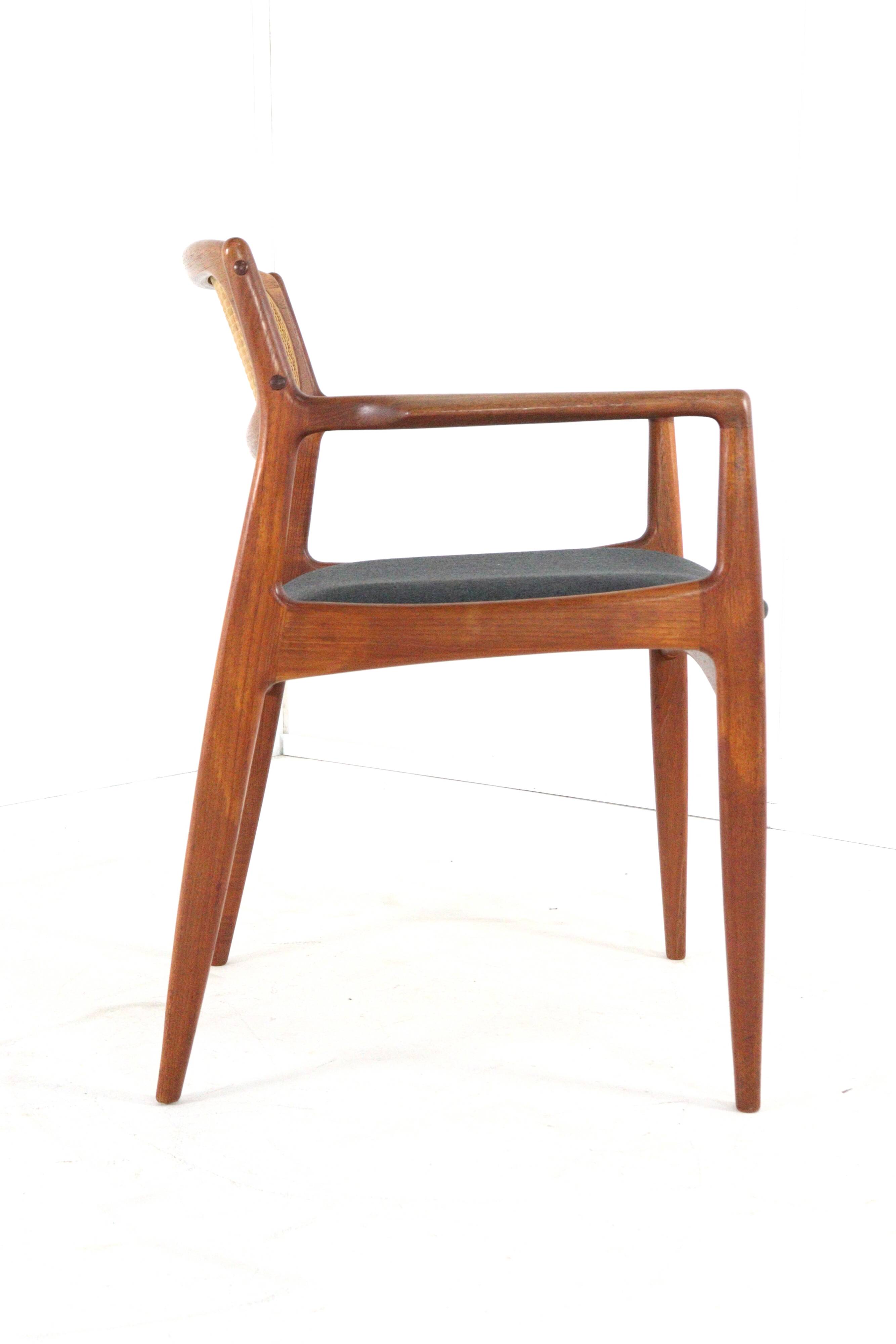 IB Kofod Larsen for Christian Linneberg's chair danish design
