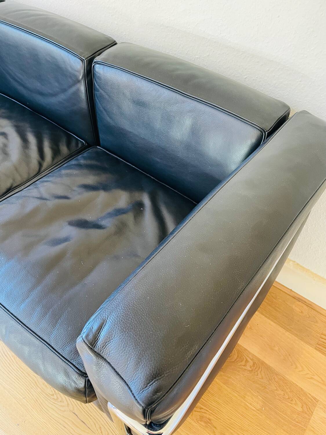 LC2, Le Corbusier for Cassina, Threeseater, Chrome and Leather